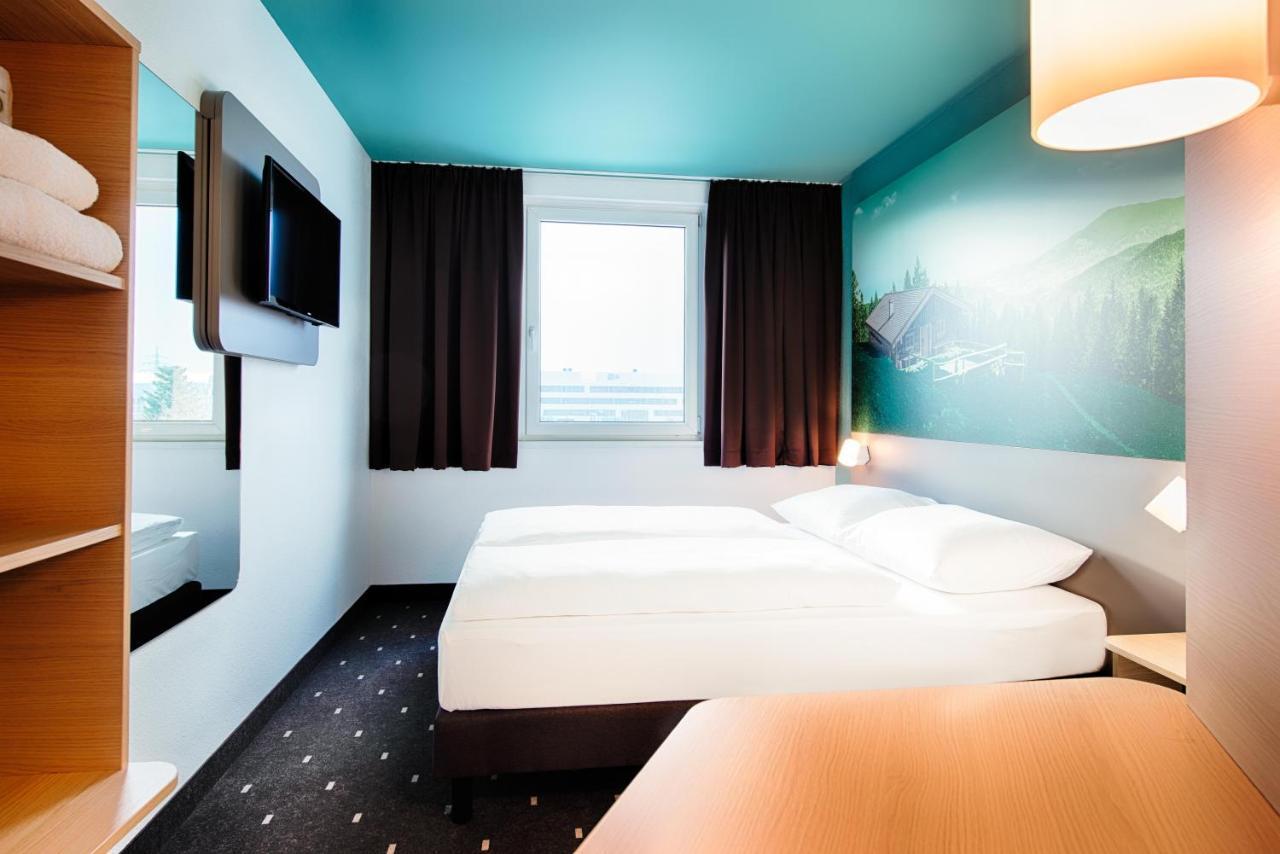B&B Hotel Muenchen-Putzbrunn Kültér fotó