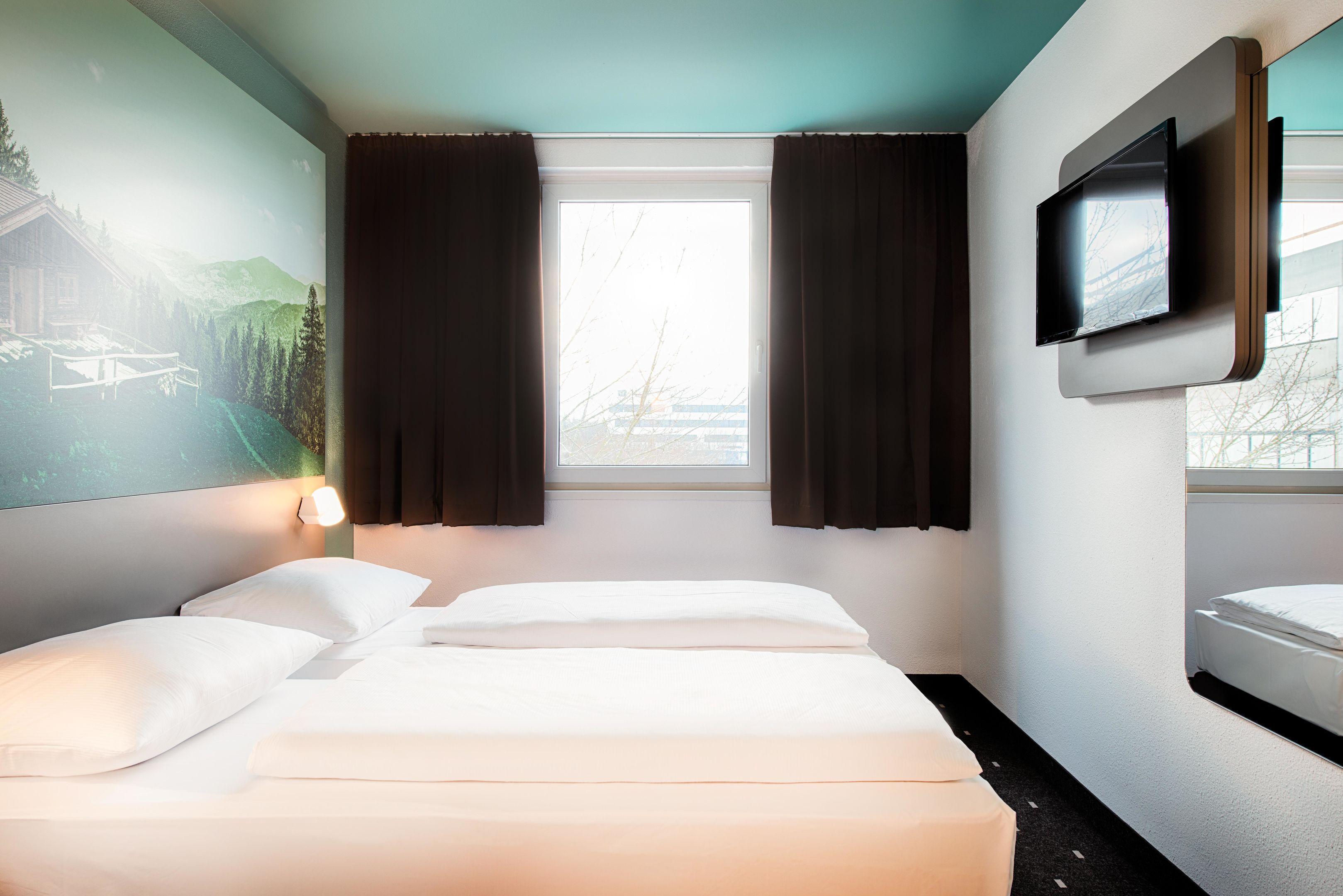 B&B Hotel Muenchen-Putzbrunn Kültér fotó