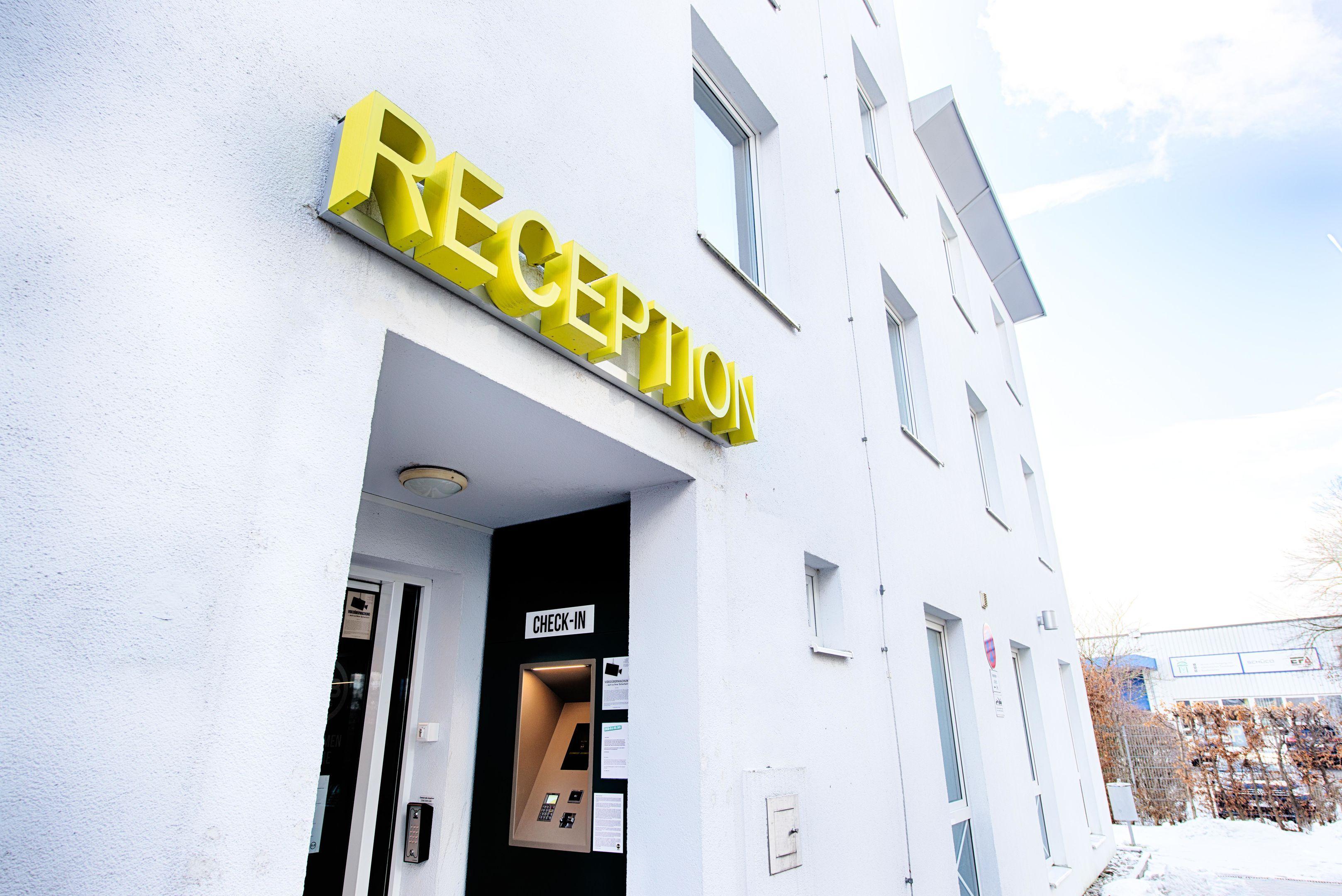 B&B Hotel Muenchen-Putzbrunn Kültér fotó