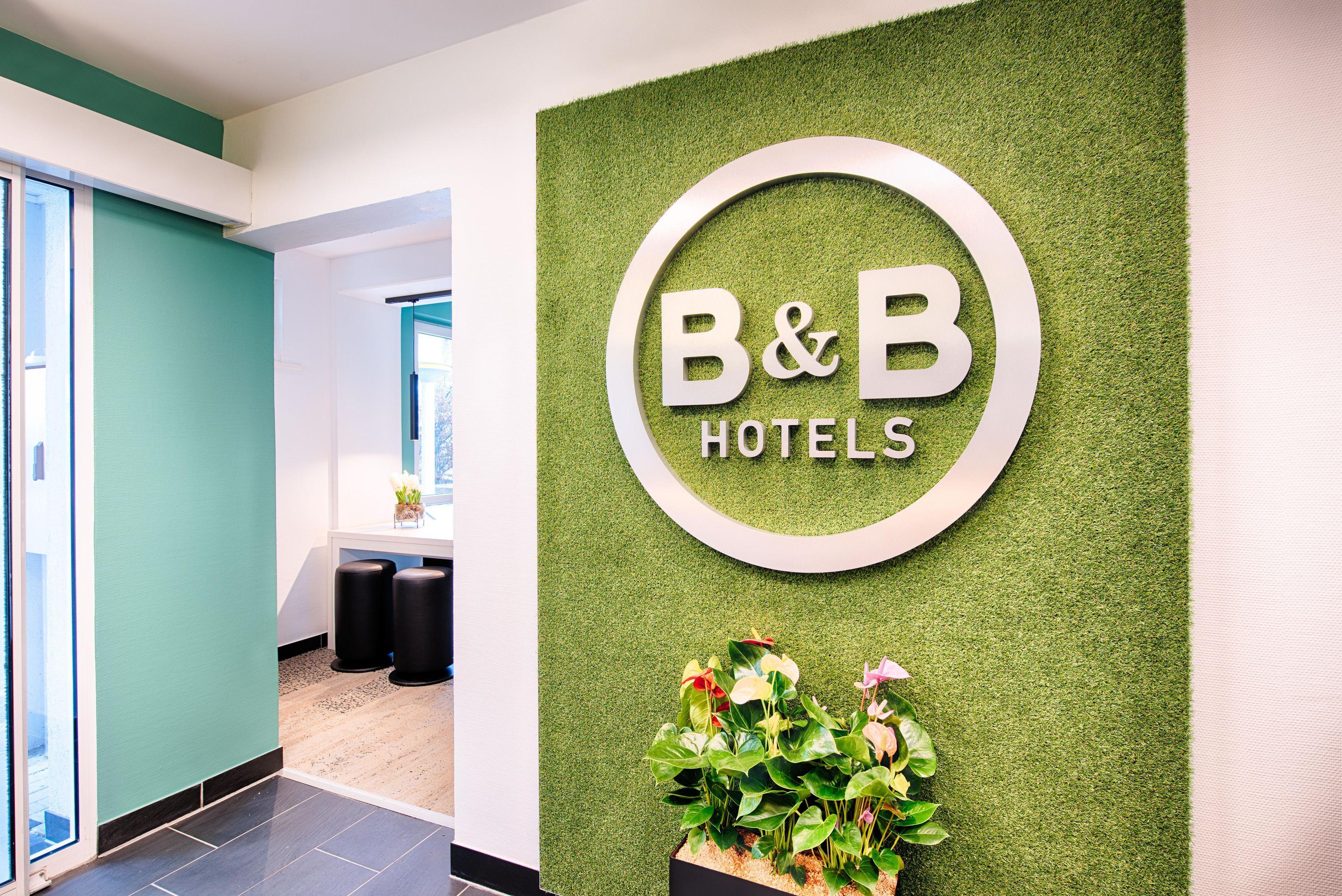 B&B Hotel Muenchen-Putzbrunn Kültér fotó