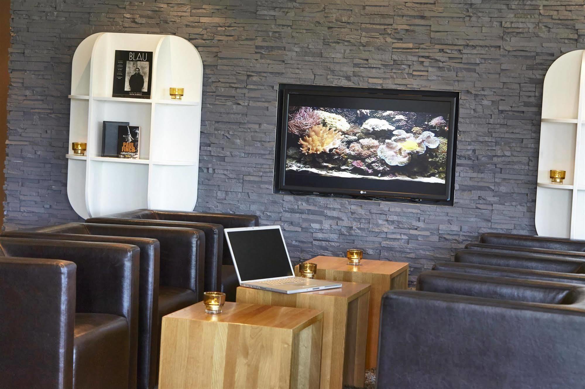 B&B Hotel Muenchen-Putzbrunn Kültér fotó