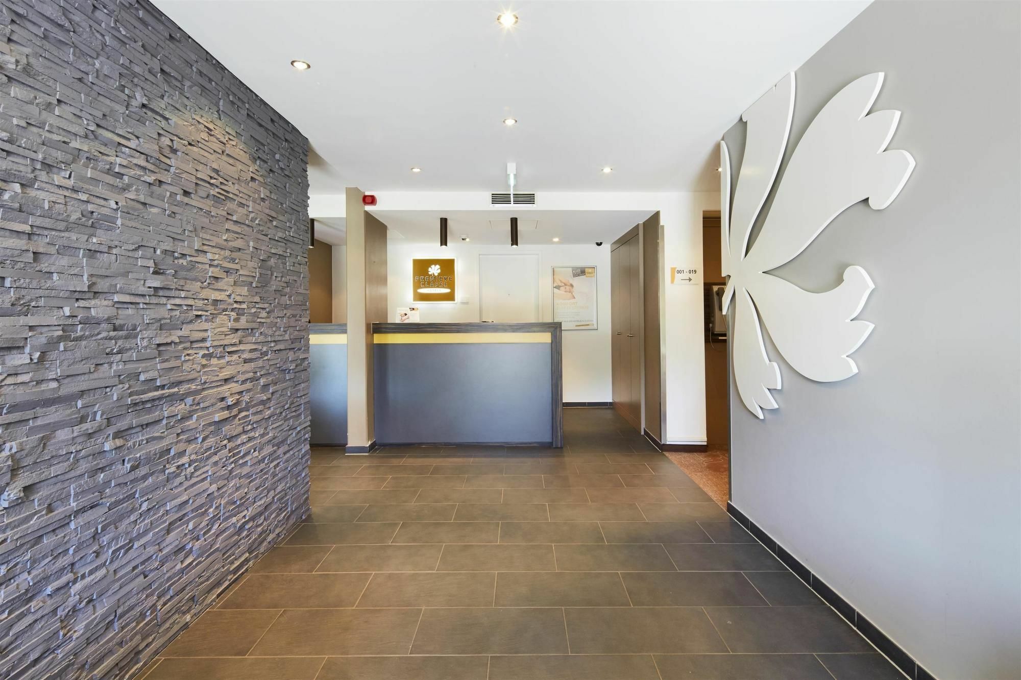 B&B Hotel Muenchen-Putzbrunn Kültér fotó